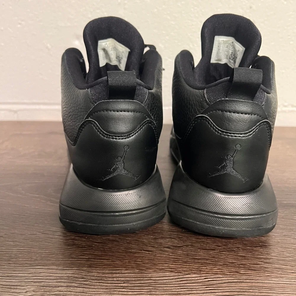 Jordan max 200